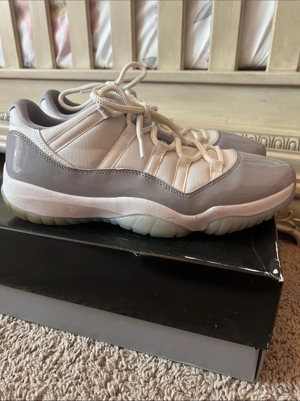 Air Jordan retro 11 low cement gray. 11.5 men’s